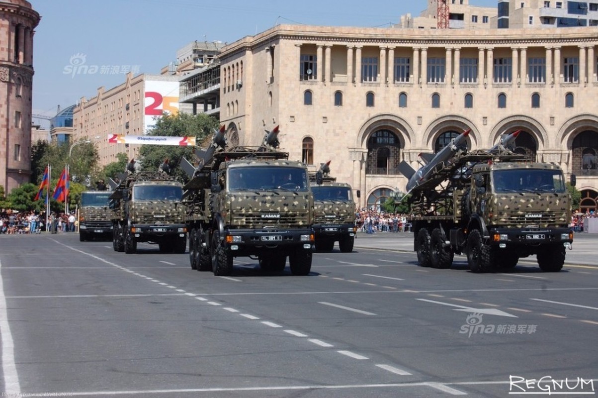 Nhan dien loat vu khi Armenia vua khoe, khien Azerbaijan “khoc thet