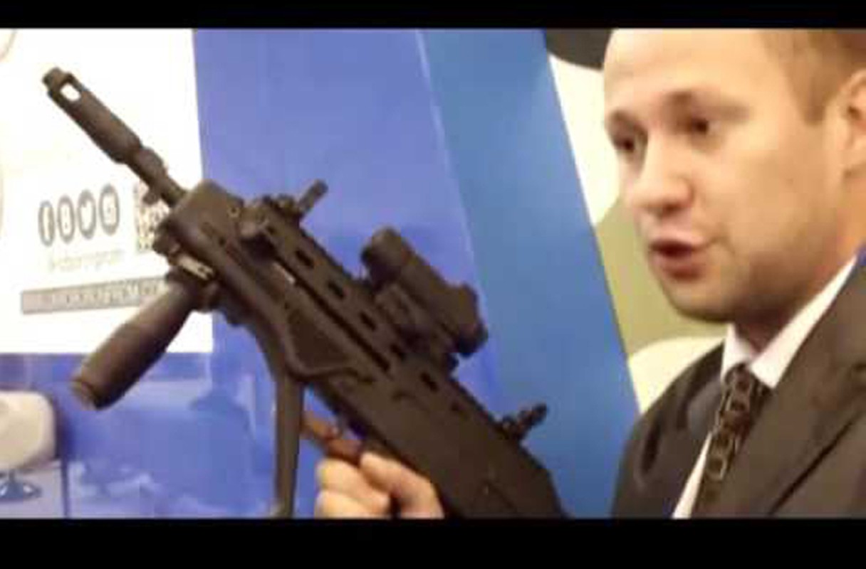 Ukraine tham vong thay the AK-74M bang sung truong Malyuk-Hinh-2