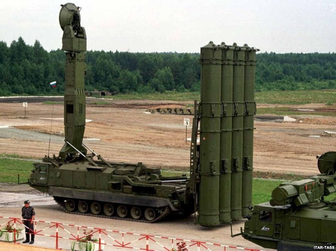 Khiep so ten lua S-300 Nga trien khai toi Syria-Hinh-9