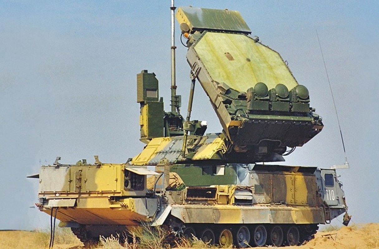 Ten lua S-300V4 hanh quan toi Crimea, Ukraine coi chung-Hinh-7