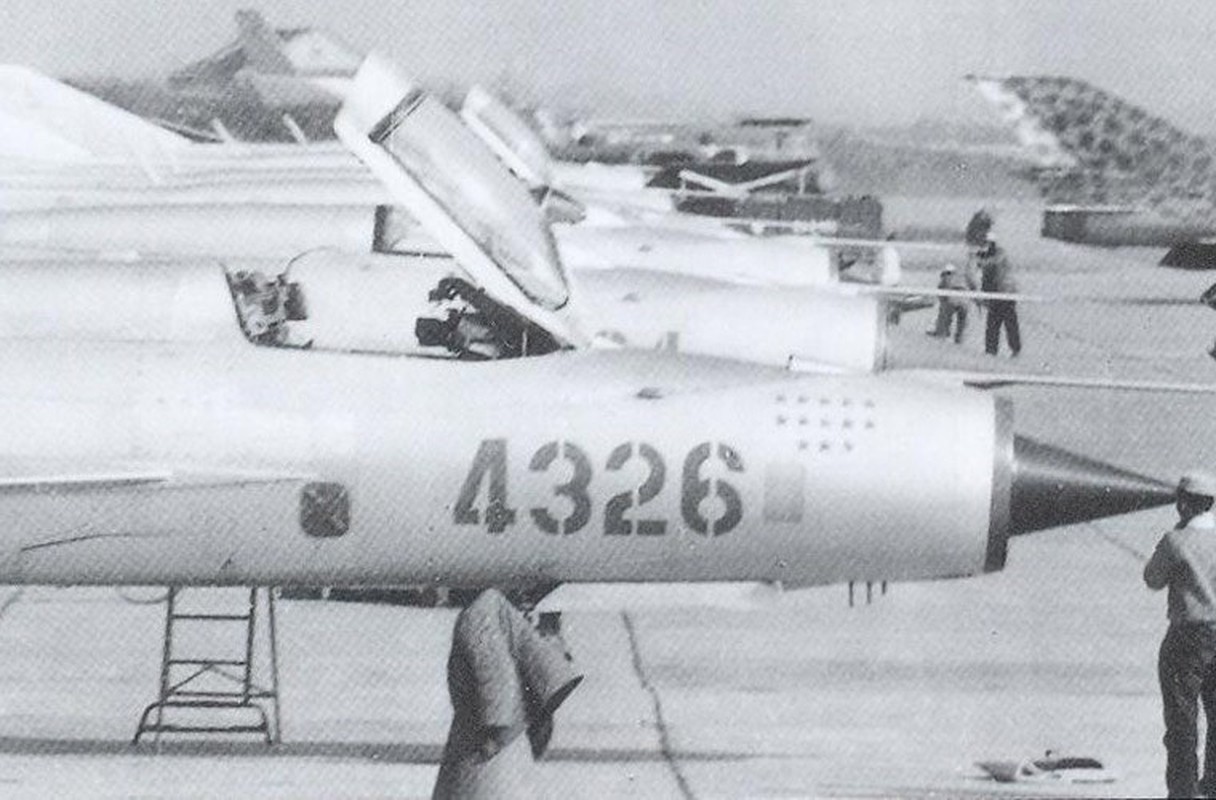 Bat ngo: Viet Nam hien ke giup Nga hoan thien MiG-21-Hinh-4