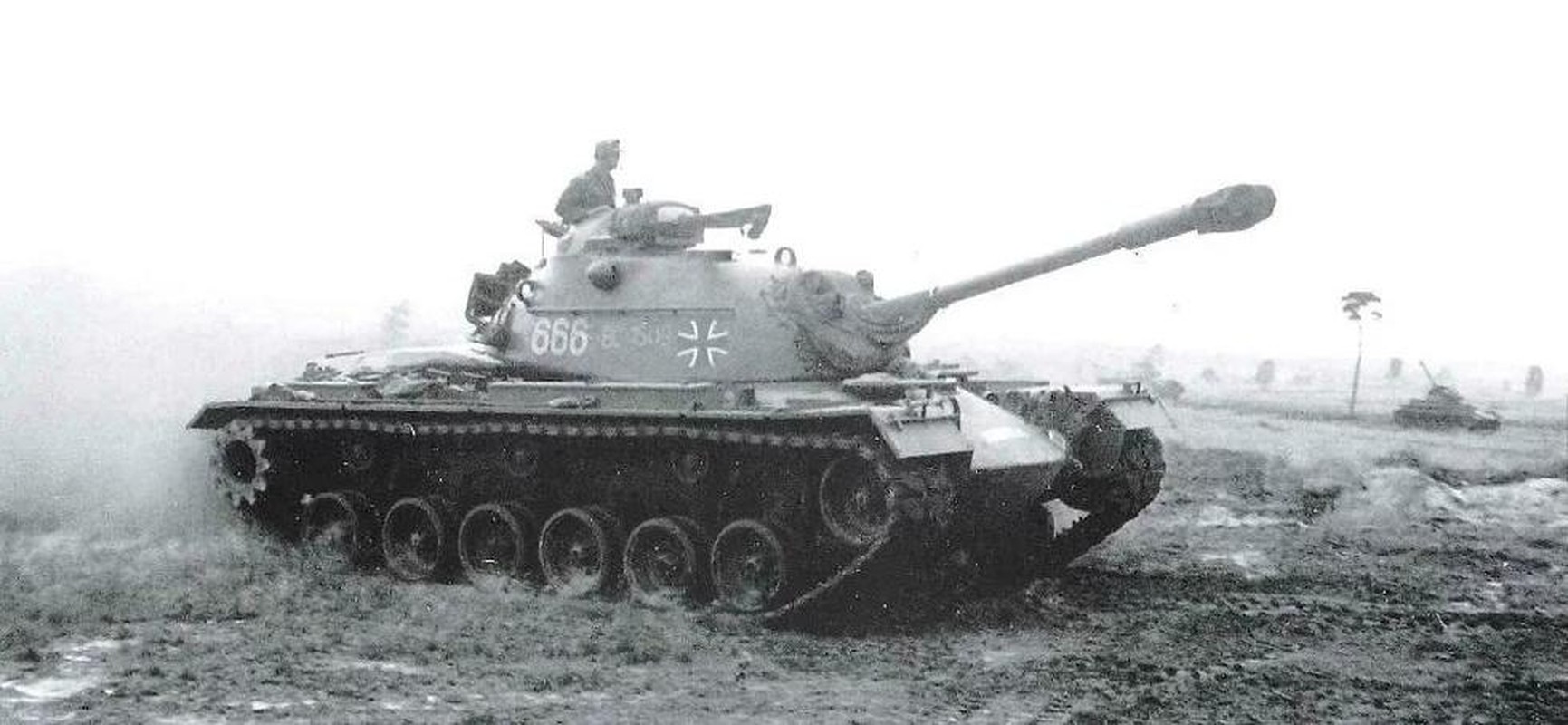Anh hiem xe tang M48A2 cua Tay Duc nam 1970-Hinh-5
