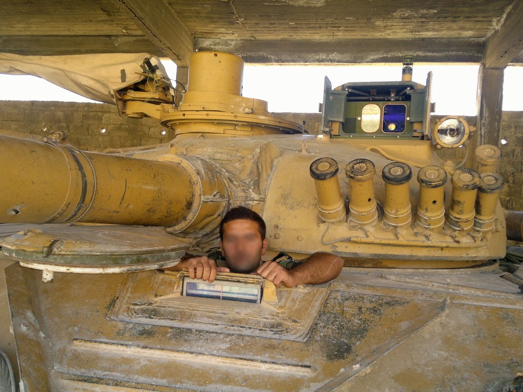Kinh ngac mau xe tang T-82S cua Quan doi Syria-Hinh-7