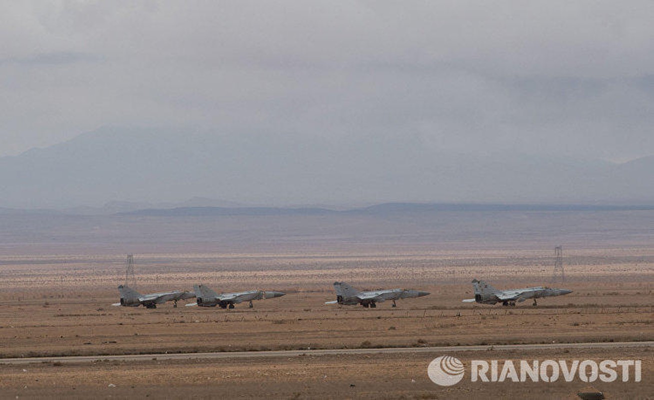 The tham khong ta noi tiem kich bom Su-22 cua Syria