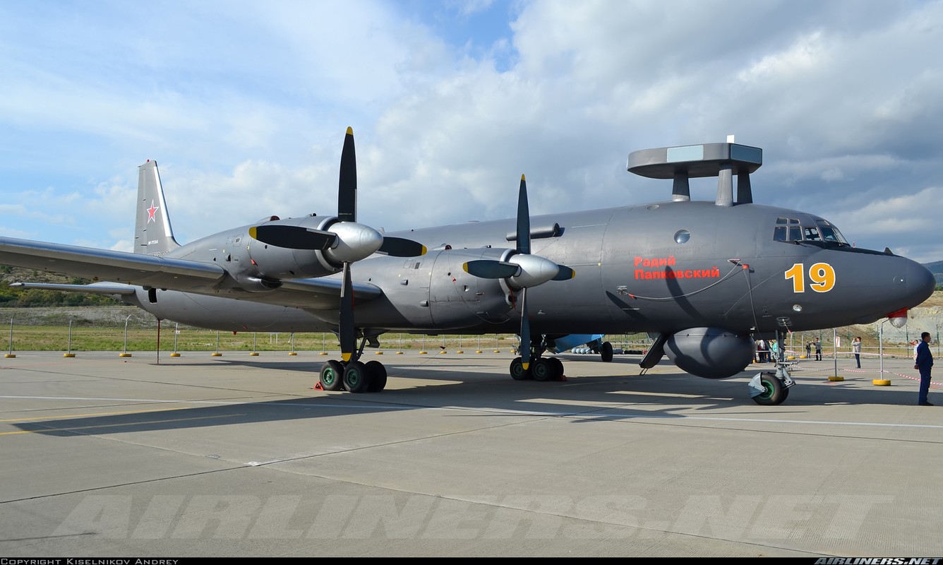 Bat ngo: “Sat thu san ngam” Il-38N Nga mang ten lua Kh-35-Hinh-6