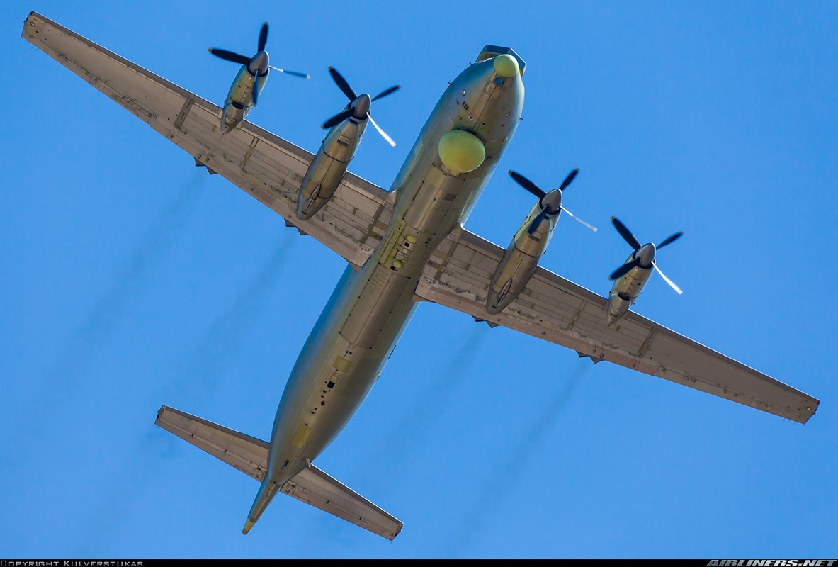 Bat ngo: “Sat thu san ngam” Il-38N Nga mang ten lua Kh-35-Hinh-9