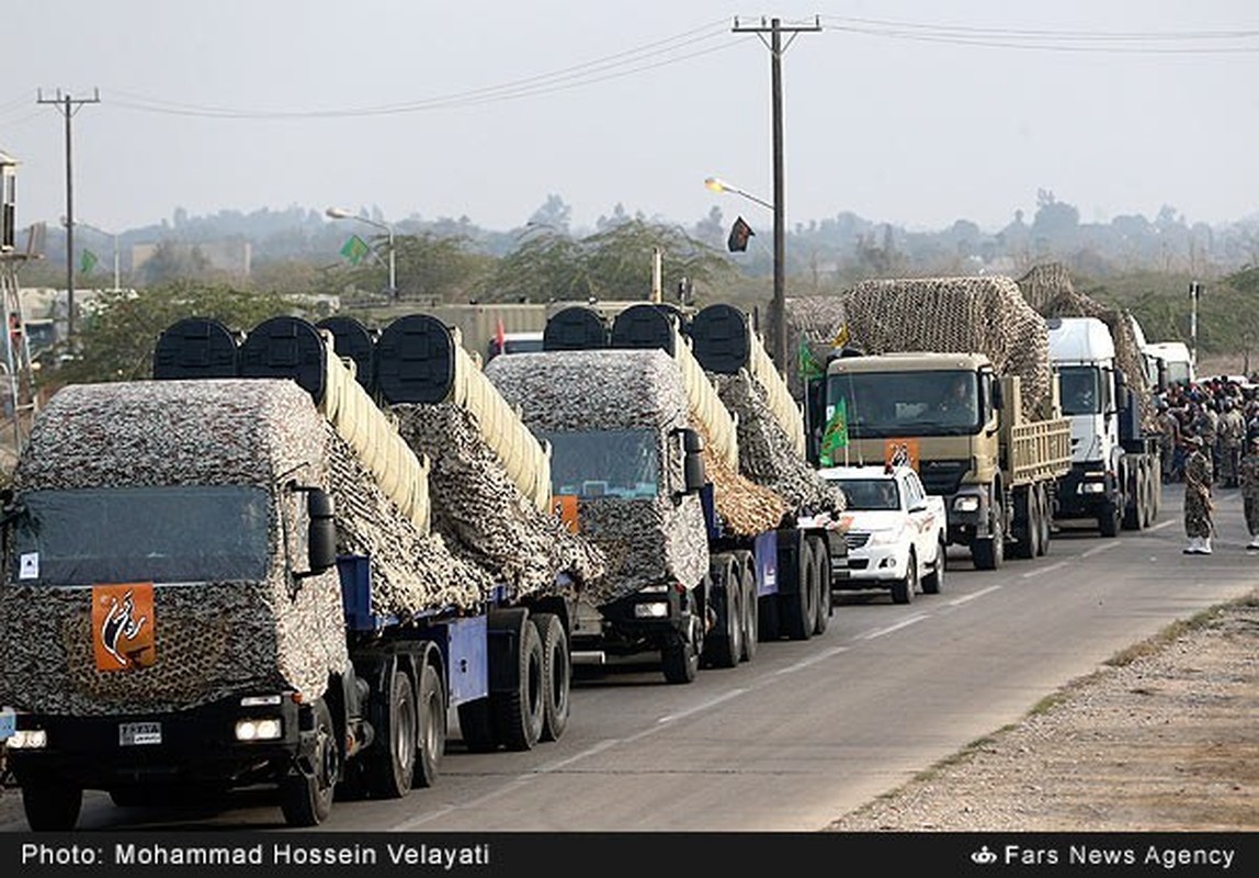 Muc kich Iran tap tran ban ten lua phong khong o at-Hinh-16