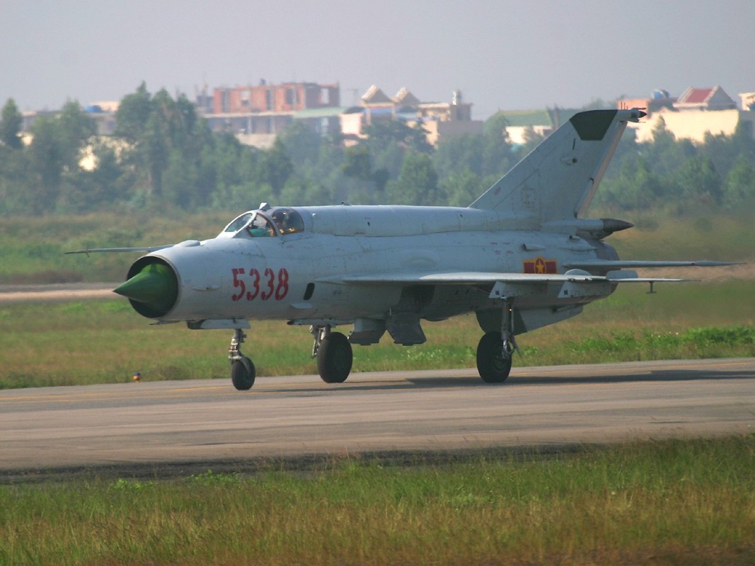 Dieu chua biet ve tiem kich MiG-21bis cua Viet Nam-Hinh-6