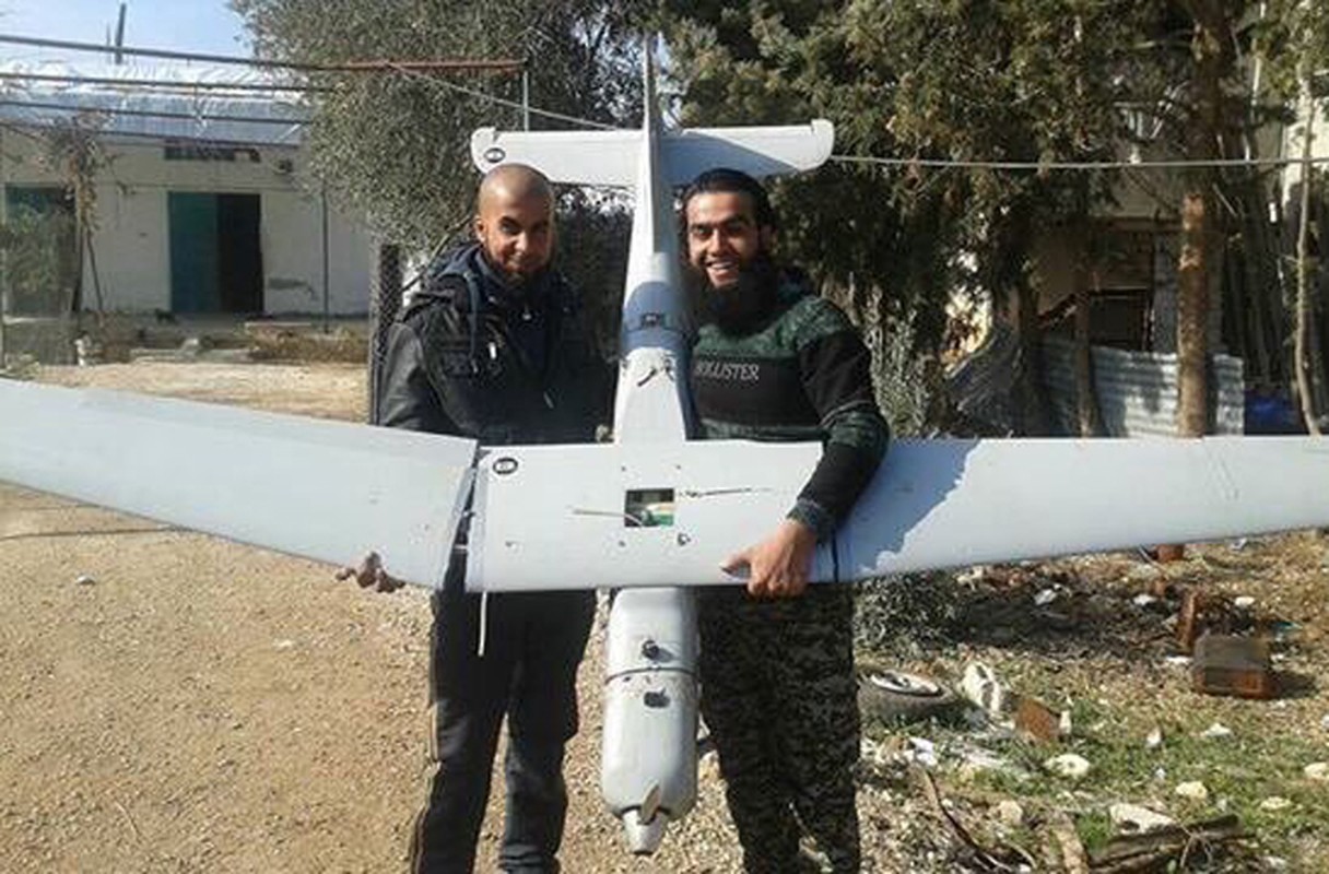 Mo xe UAV Nga vua bi phien quan ban ha o Syria-Hinh-2