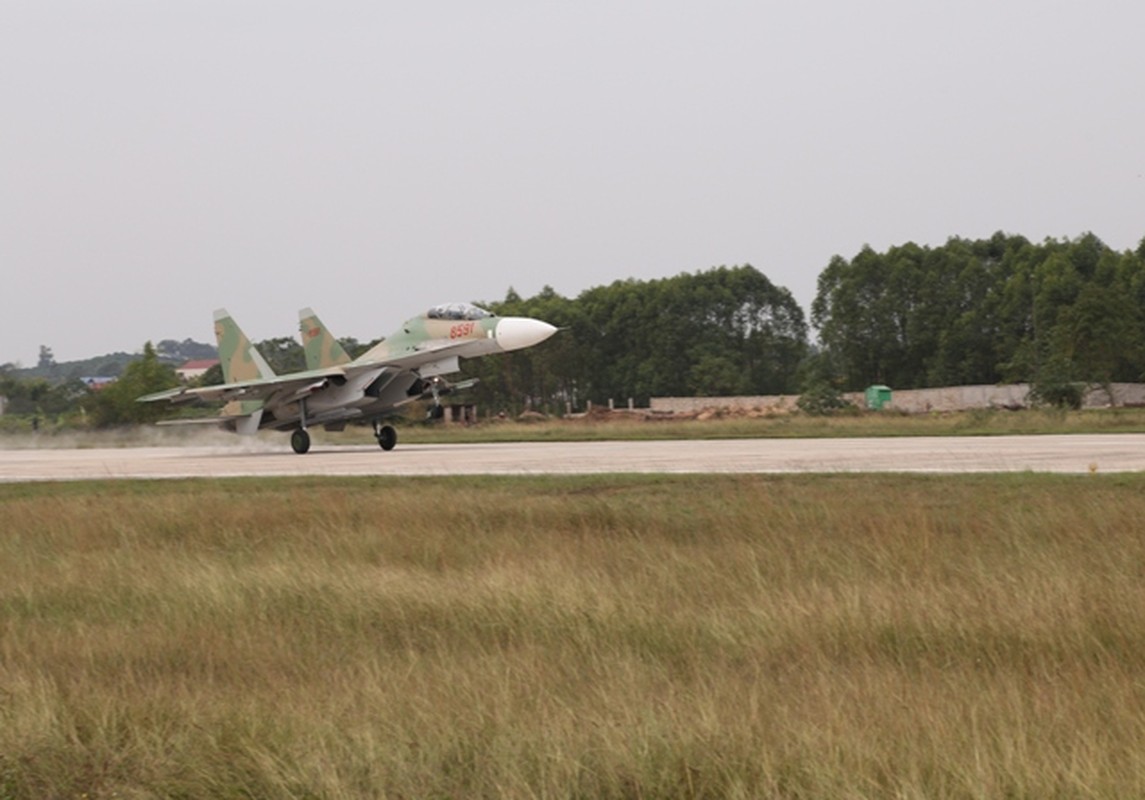 Ngam dan tiem kich Su-30MK2 Viet Nam tai don vi “moi”-Hinh-11
