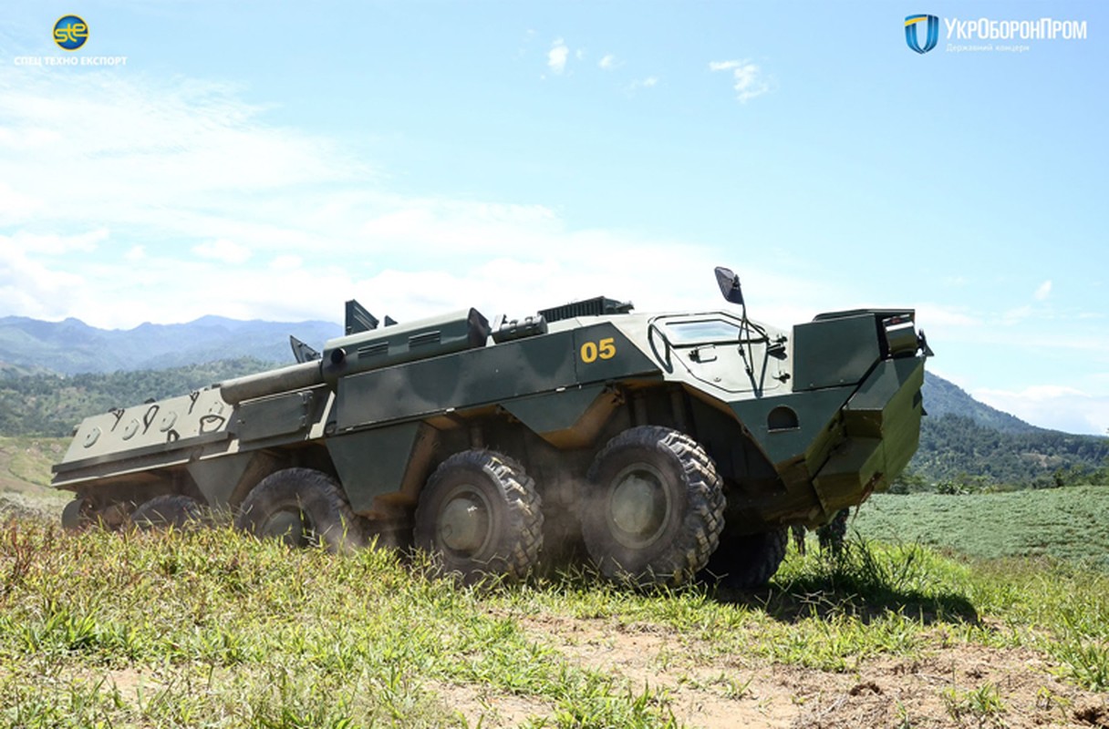 Dang gom dan xe thiet giap BTR-4M cua TQLC Indonesia-Hinh-5