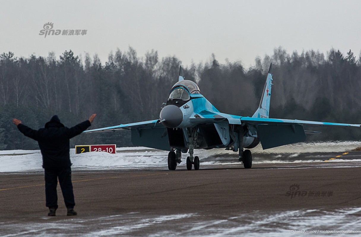 Hoanh trang canh tiem kich MiG-35 tien vao bau troi-Hinh-15