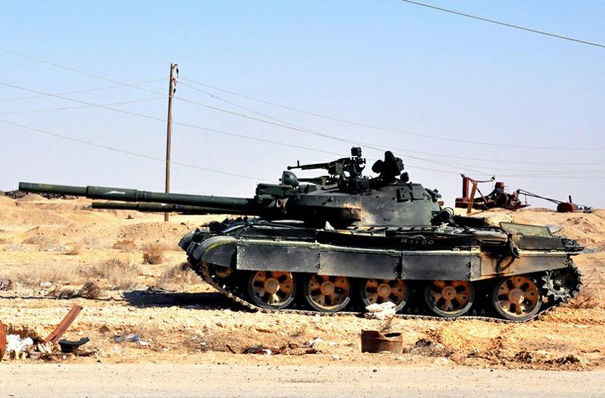 Bang chung Quan doi Syria dac biet coi trong tang T-62M-Hinh-2
