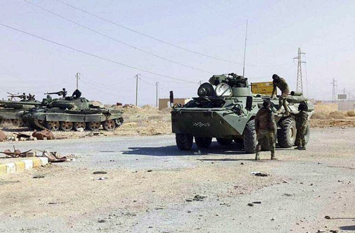 Bang chung Quan doi Syria dac biet coi trong tang T-62M-Hinh-3