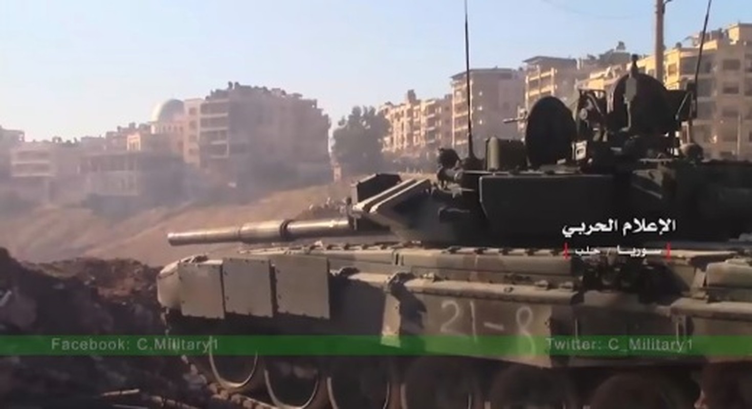 Lai lich mau xe tang T-90 “la” moi xuat hien o Syria-Hinh-2