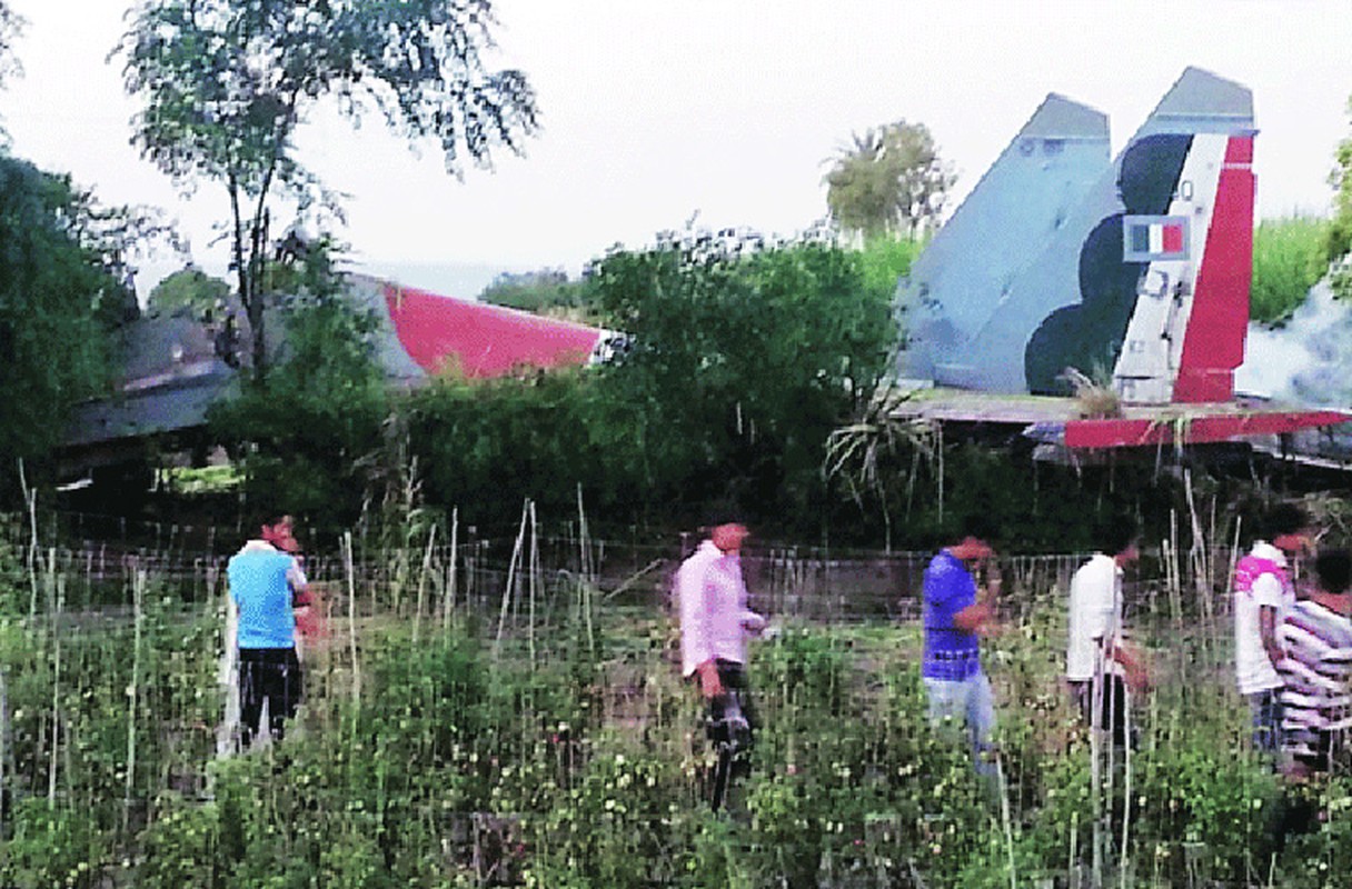 Kinh hoang hien truong tiem kich Su-30MKI dam nha dan-Hinh-8