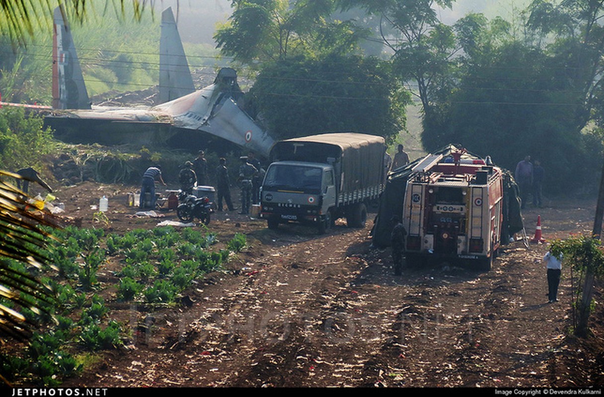 Kinh hoang hien truong tiem kich Su-30MKI dam nha dan-Hinh-9