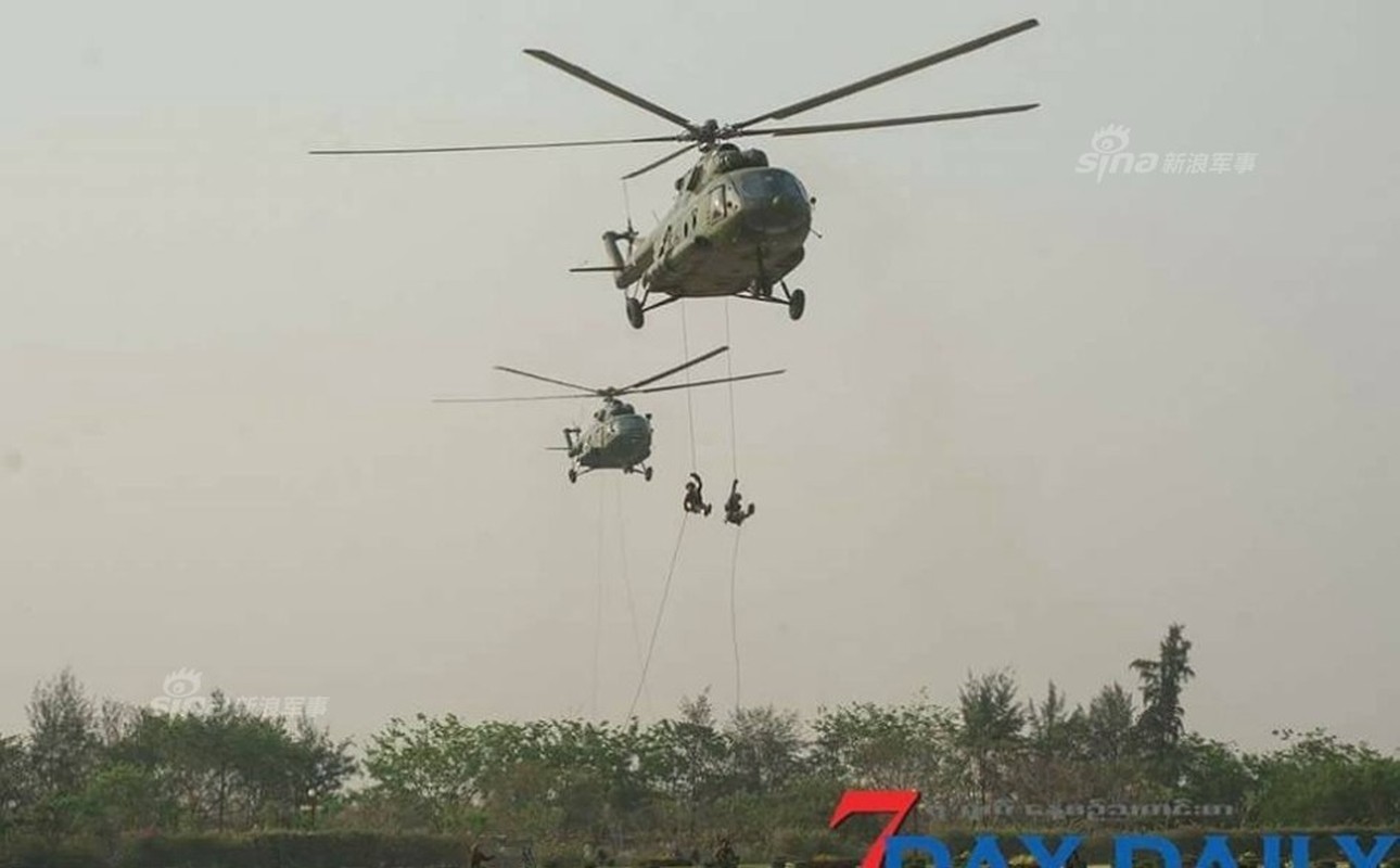 Giat minh dan vu khi “khung” Quan doi Myanmar duyet binh-Hinh-8