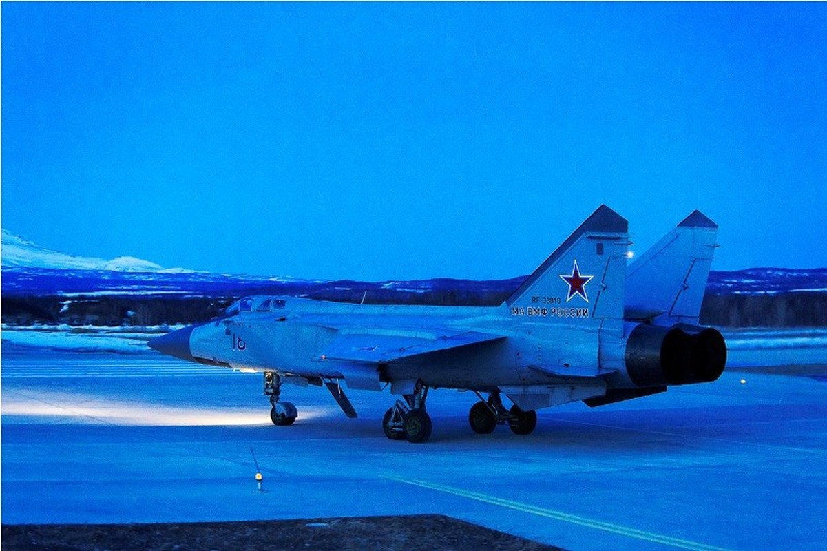 Muc kich cuoc di san dem cua may bay MiG-31-Hinh-11