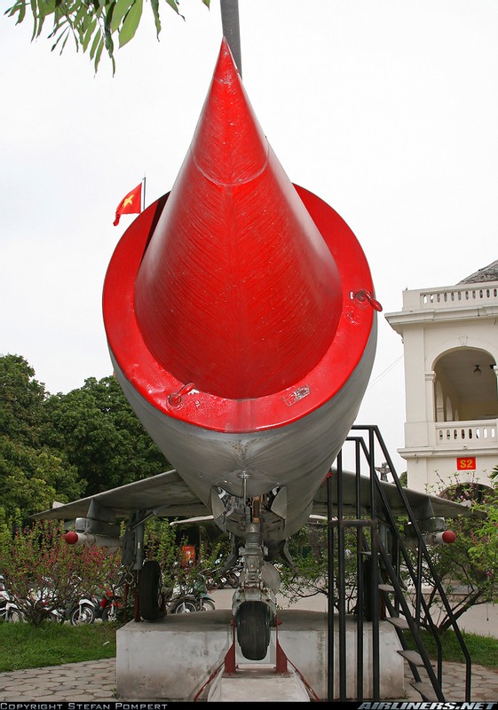 Bat ngo nhiem vu MiG-21 Viet Nam sau quyet dinh nghi huu-Hinh-2