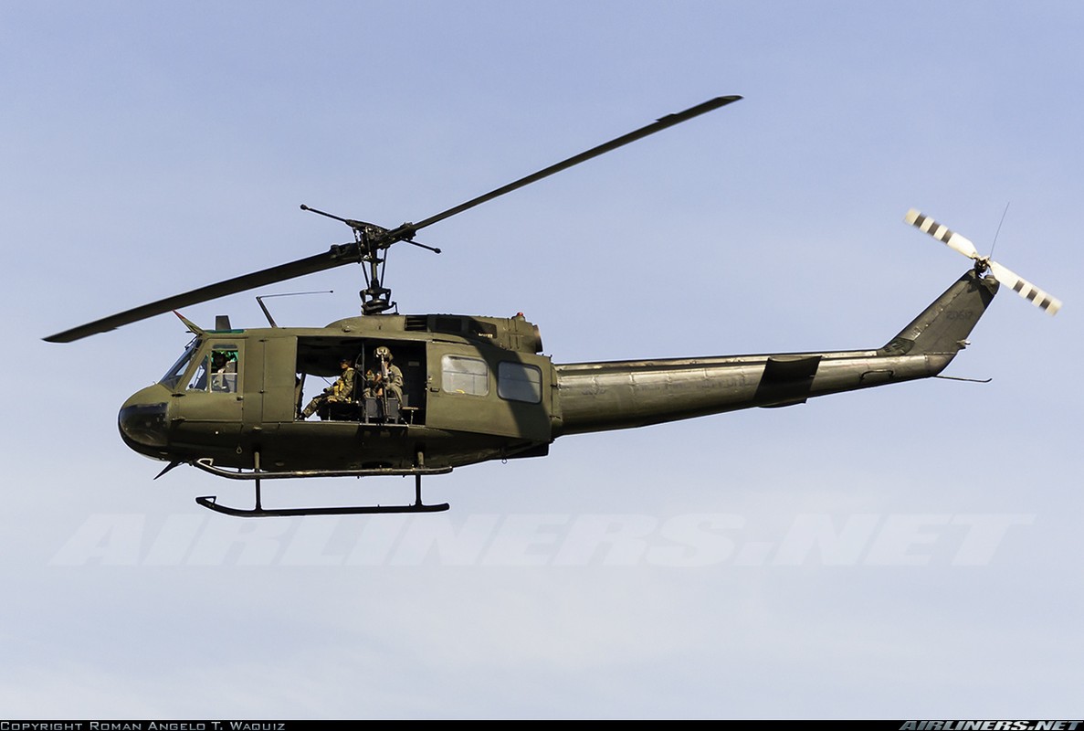 Ham re, mua truc thang UH-1 cu, Philippines tra gia dat-Hinh-10