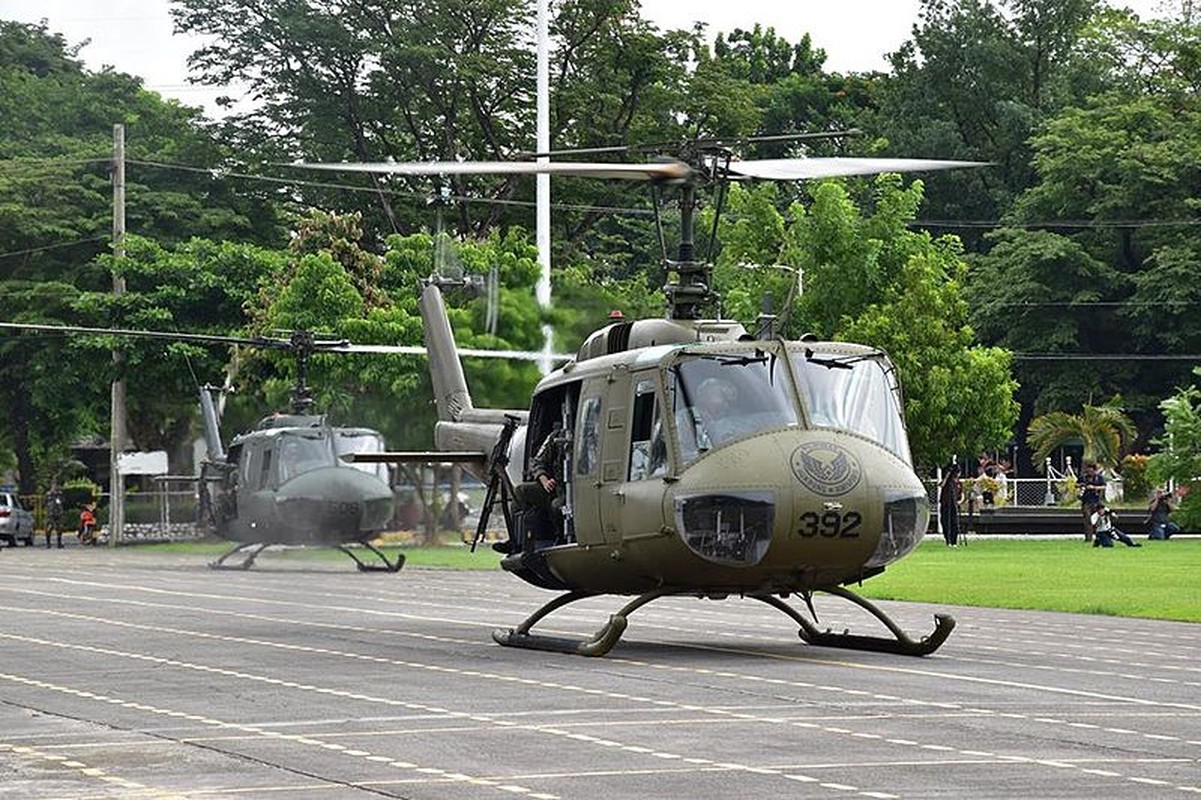 Ham re, mua truc thang UH-1 cu, Philippines tra gia dat-Hinh-5