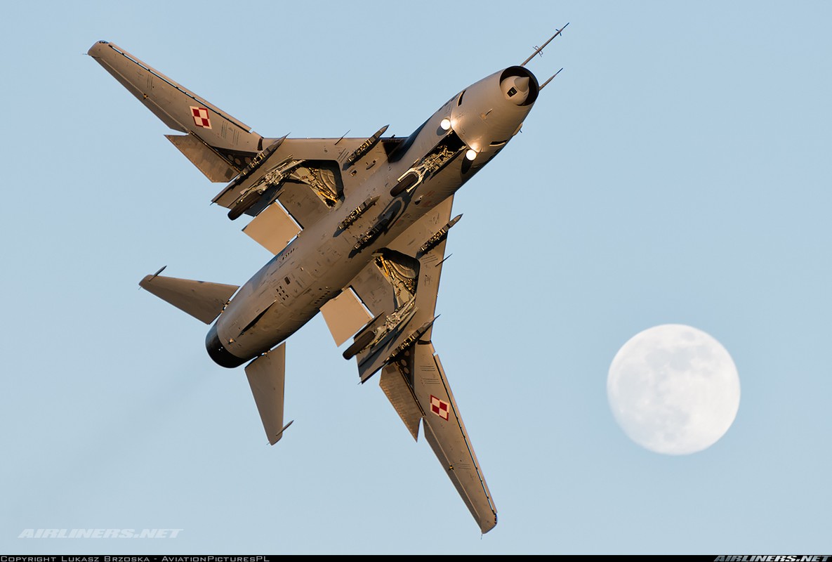 My ban roi may bay Syria: Su-22 chua tung danh thang tren khong-Hinh-13