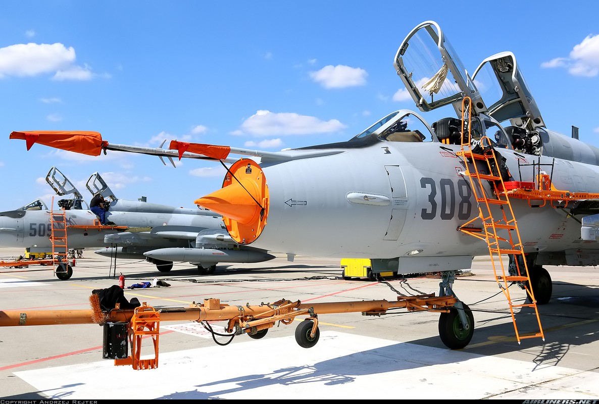 My ban roi may bay Syria: Su-22 chua tung danh thang tren khong-Hinh-4