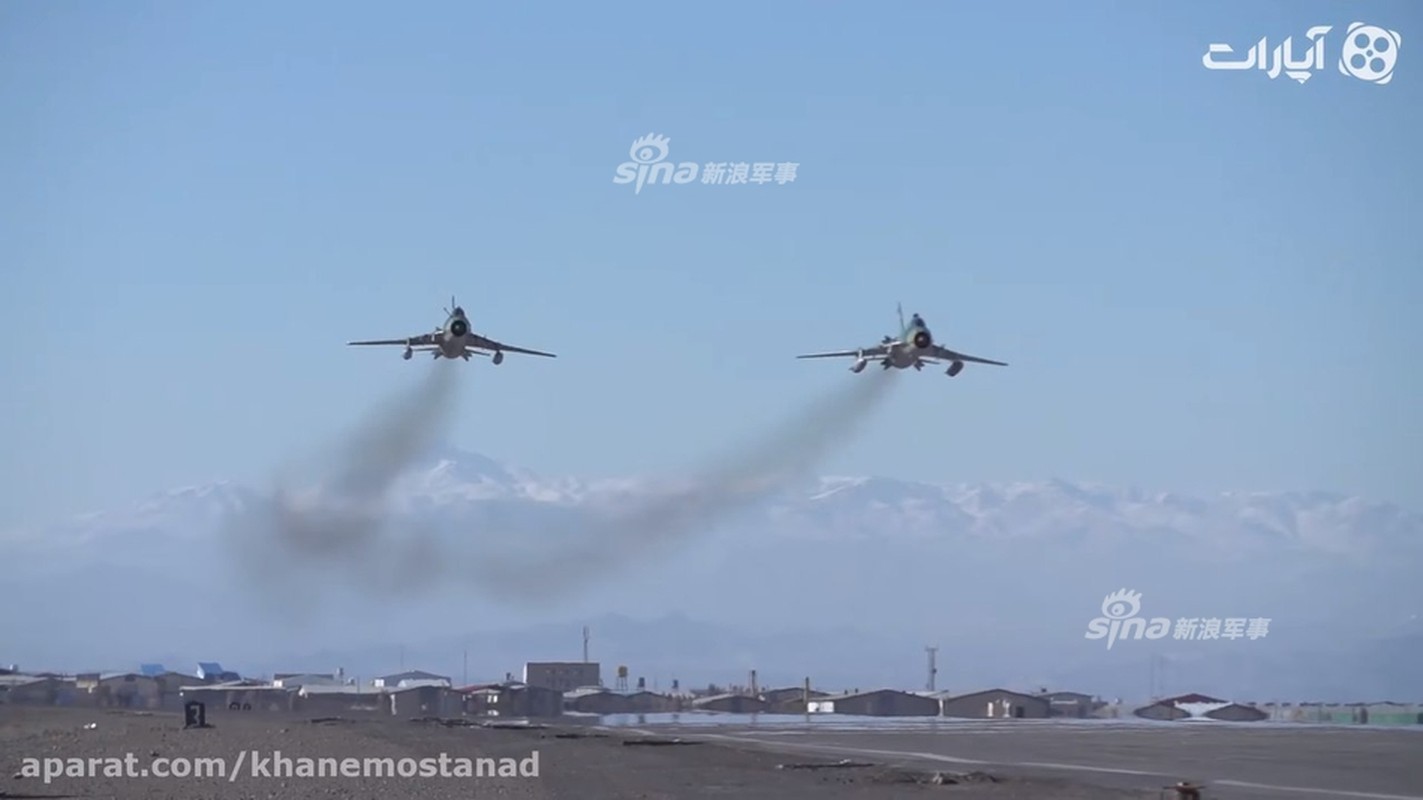 Iran bi mat hoi sinh “doi canh ma thuat” Su-22 lam gi?-Hinh-9