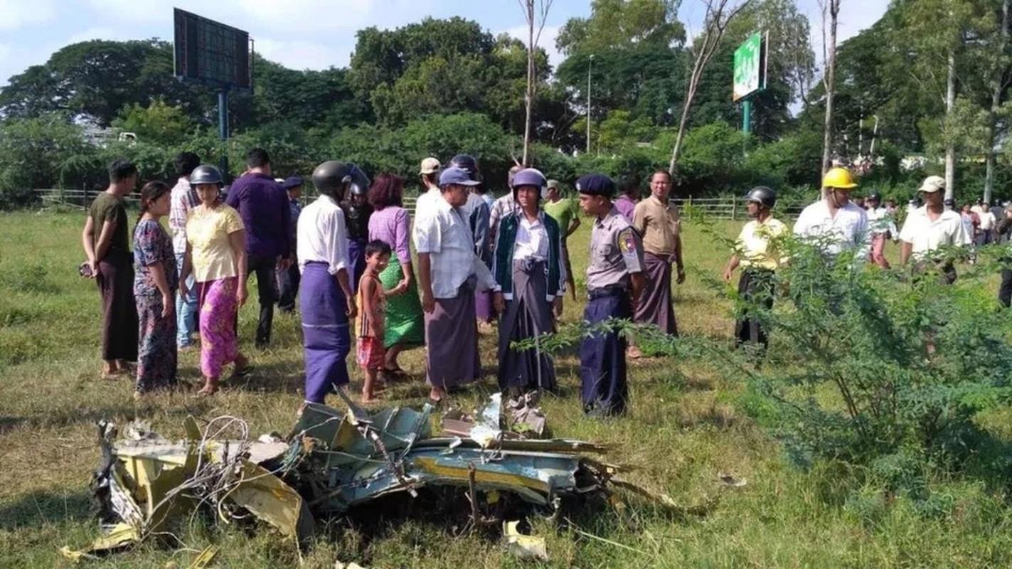 Loan nguyen nhan hai may bay chien dau Myanmar roi trong mot buoi sang-Hinh-12