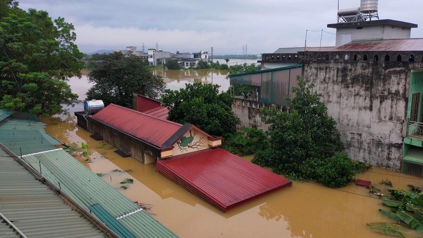 View - 	Toàn cảnh thành phố Tuyên Quang ngập trong biển nước