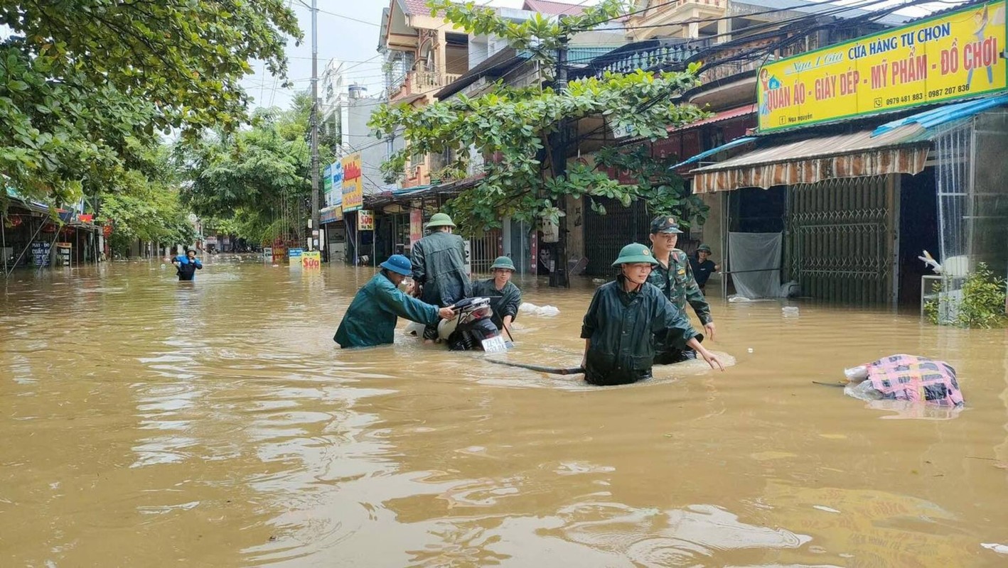 View - 	Toàn cảnh thành phố Tuyên Quang ngập trong biển nước