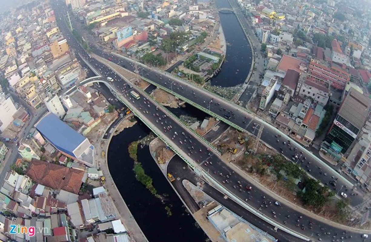 Tu tren cao, ngam kenh Tan Hoa - Lo Gom hoi sinh-Hinh-9