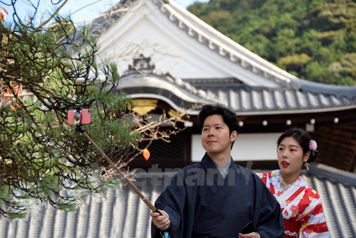 Ngam ngoi chua noi tieng nhat tai co do Kyoto-Hinh-9