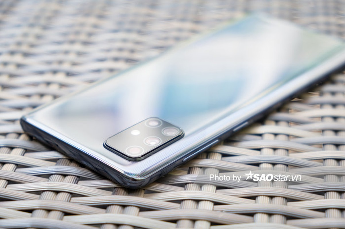Can canh Samsung Galaxy A71 vua ra mat o VN-Hinh-6