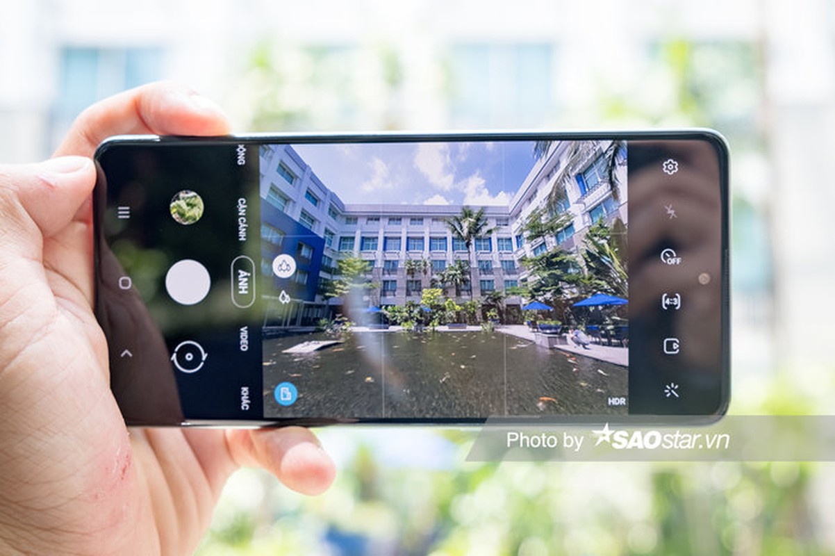 Can canh Samsung Galaxy A71 vua ra mat o VN-Hinh-9