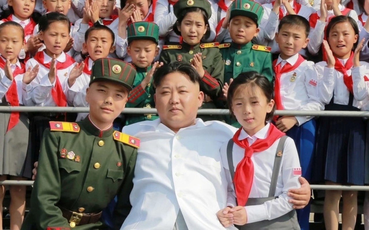 Trieu Tien cong bo nhung hinh anh dep ve ong Kim Jong-un-Hinh-2