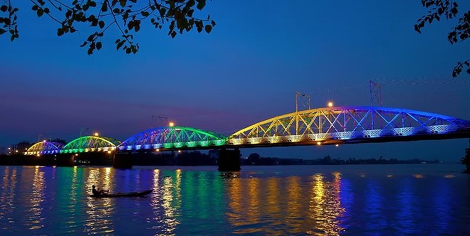 Nhung cay cau tram tuoi huyen thoai o Viet Nam-Hinh-13