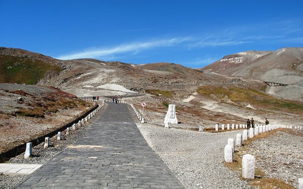 Giai ma nui Peakdu linh thieng noi lanh dao Han-Trieu vua ghe tham-Hinh-21