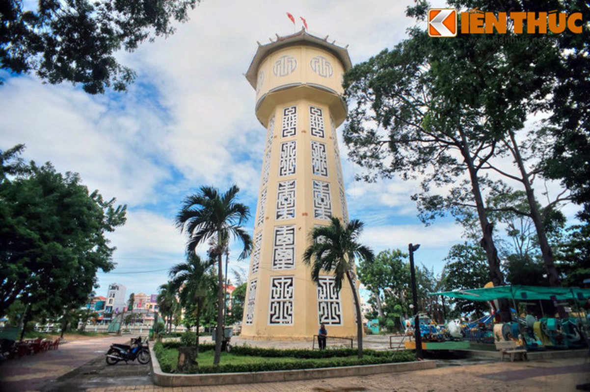 He lo bi mat trong thap nuoc tram tuoi doc dao nhat Viet Nam-Hinh-8