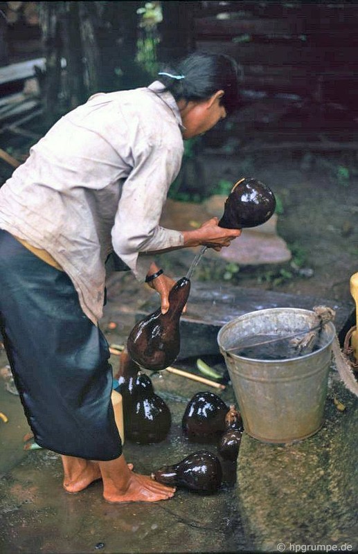 Khac la chum anh mau ve Buon Ma Thuot nam 1992-Hinh-11