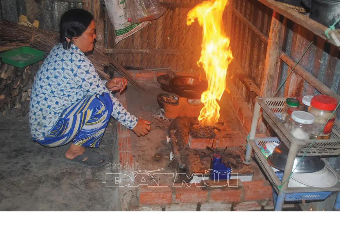 Bat ngo gieng “thoi” ra lua, tiep tuc xi khi la sau lap-Hinh-10