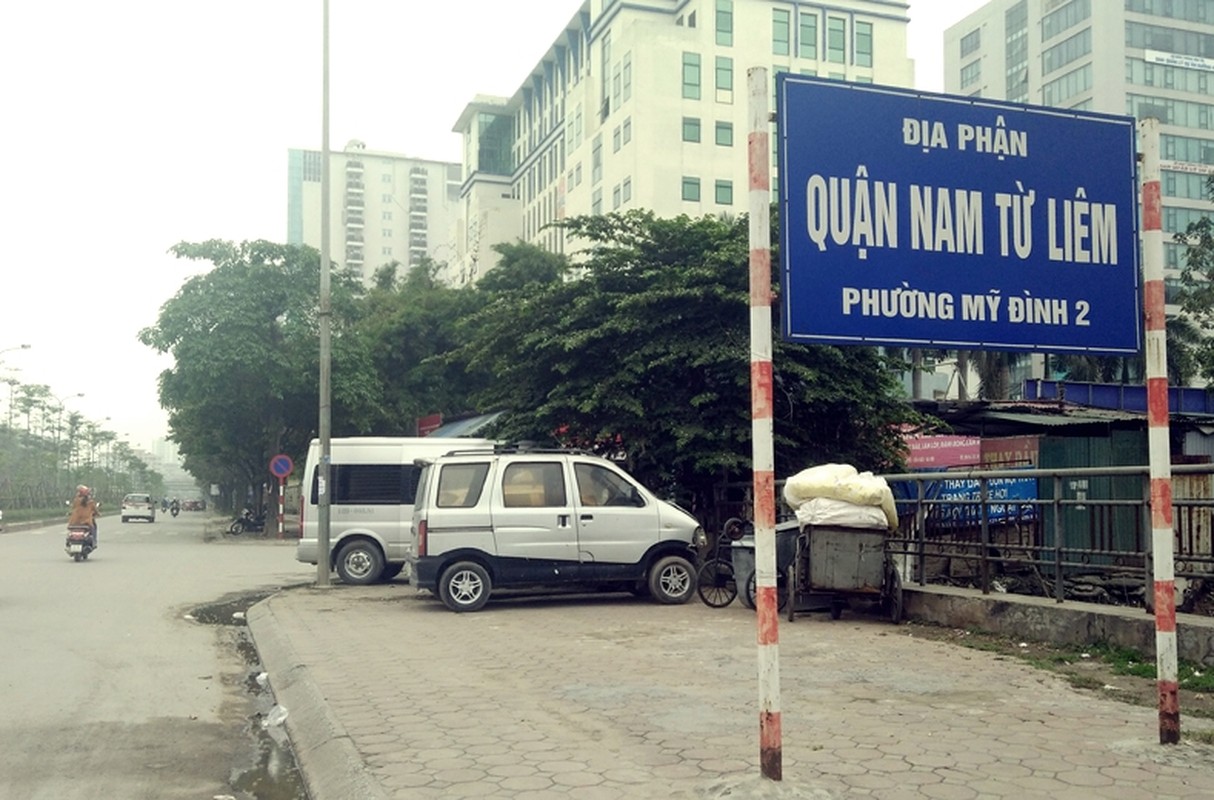 Anh: Via he Ha Noi ra sao sau mot thang ra quan 