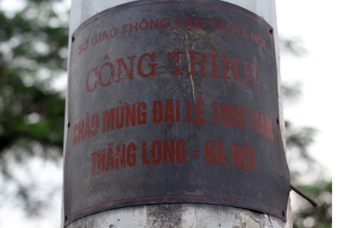 Anh: Cot dong ho mung 1.000 nam Thang Long - Ha Noi &quot;chet ngom&quot;-Hinh-3