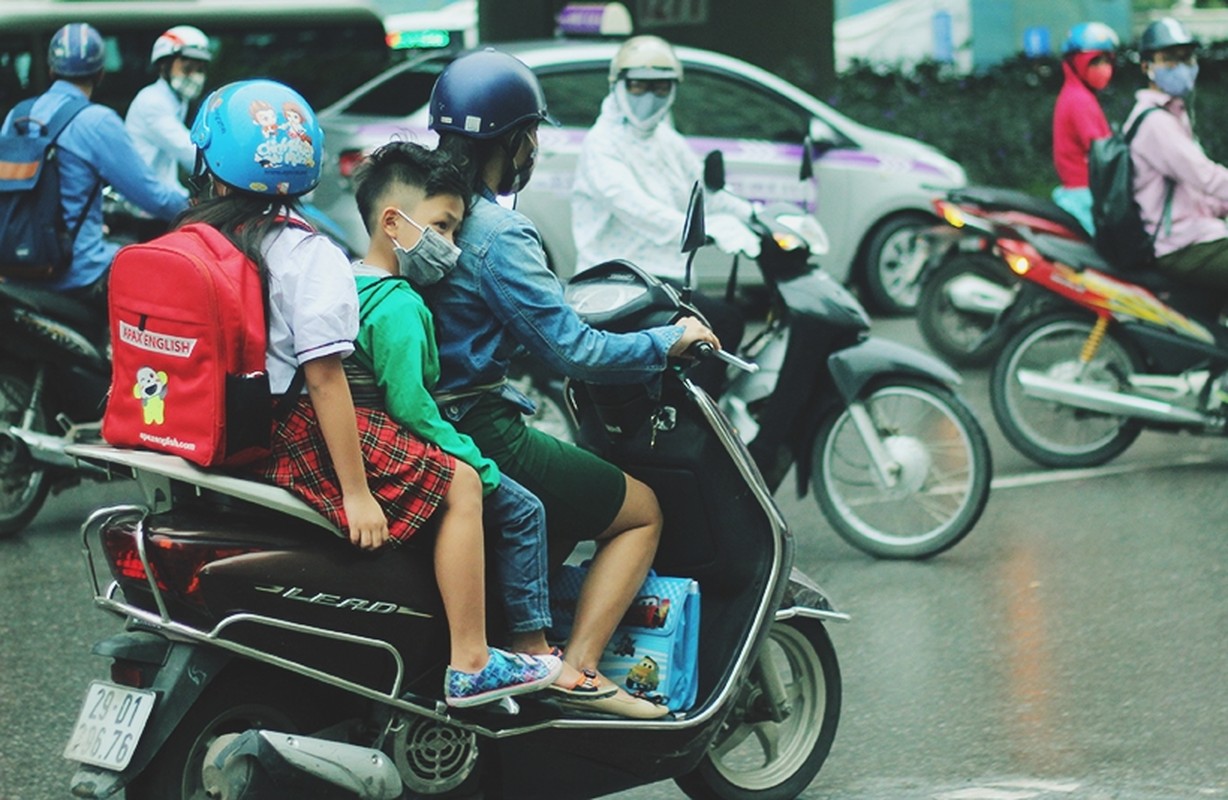 Ngac nhien: Chua vao dong, nguoi Ha Noi da phai mac ao am-Hinh-10