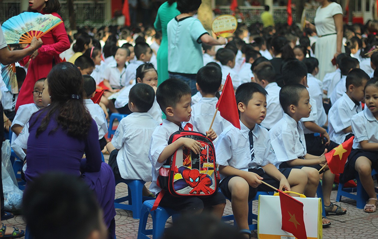 Nhung hinh anh xuc dong trong ngay khai giang o Ha Noi-Hinh-8