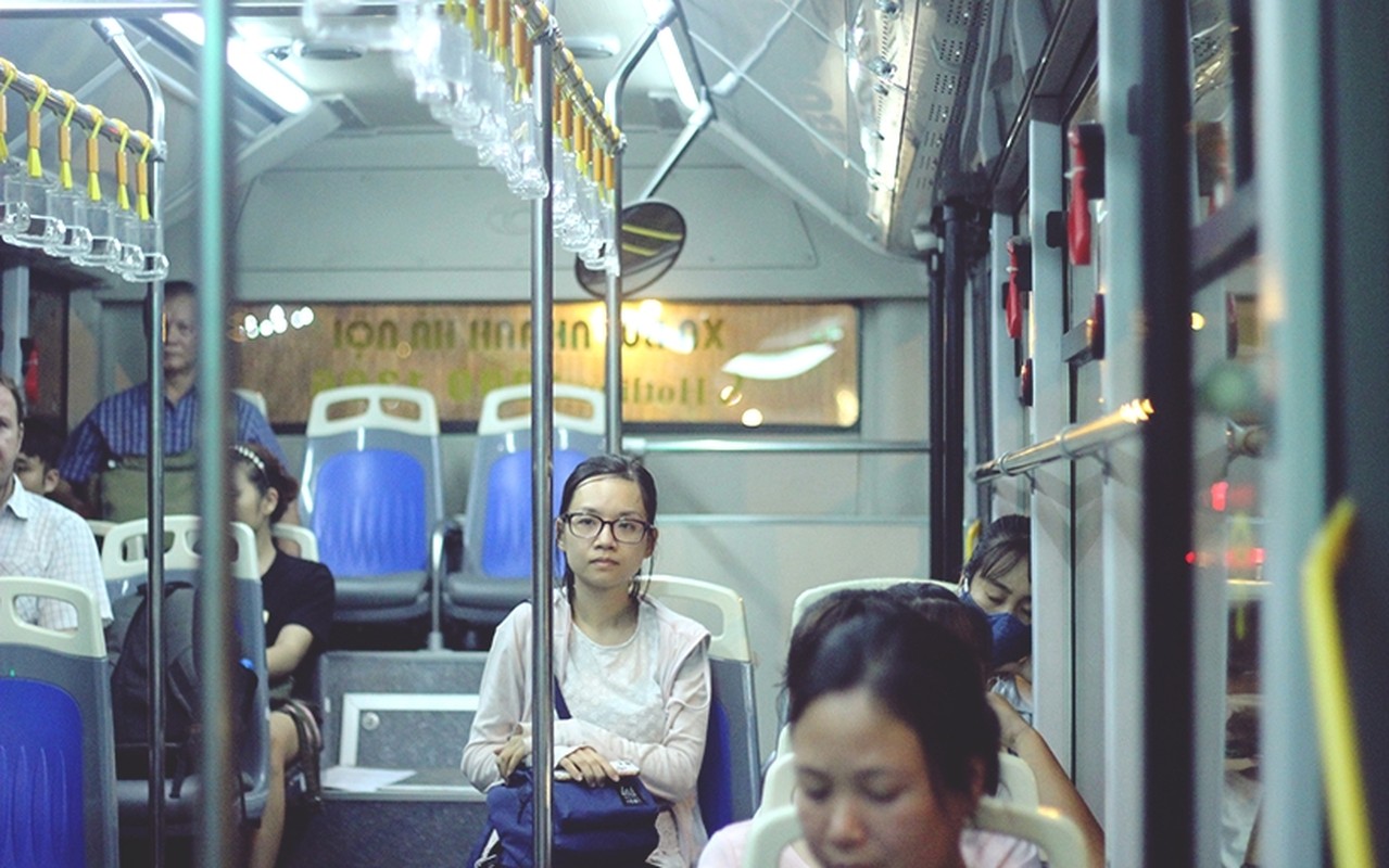 Buyt nhanh BRT vang khach sau phat bieu “qua tai“-Hinh-6