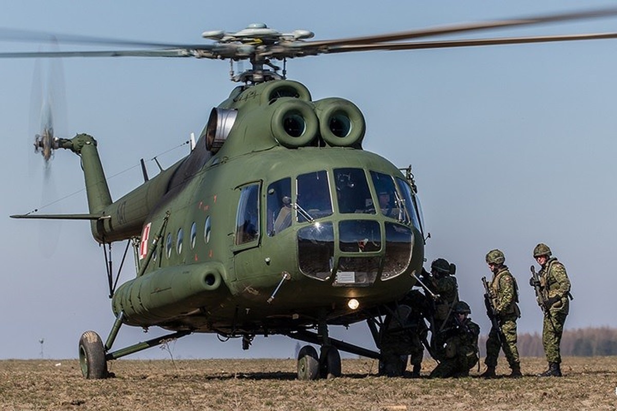 Kham may truc thang Mi-8 vua roi o Nga, 18 nguoi thiet mang-Hinh-10