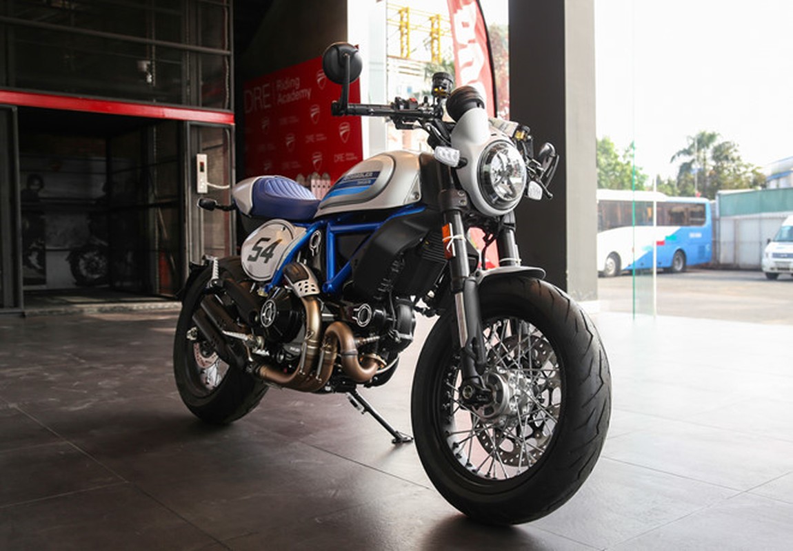 Ducati Scrambler Cafe Racer 2019 chinh hang ve VN, gia hon 400 trieu-Hinh-2