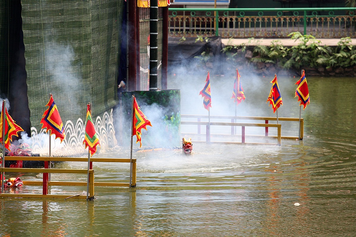 Khan gia hao hung khong gian mua roi cua truong DHSP nghe thuat TW-Hinh-10